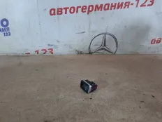 Кнопка стеклоподъемника Mercedes B180 2012 A2049058102 W246