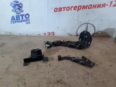 Ролик раздвижной двери Mercedes V220 2016 A4477602801 W447 651.950, задний правый