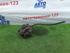 Суппорт тормозной Mercedes C180 2013 A2044230181 W204 271.820, задний левый