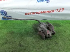 Суппорт тормозной Mercedes C200 2011 A2044230281 W204 271.860, задний правый