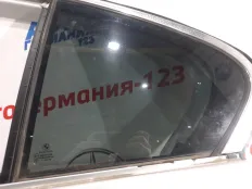 Форточка двери BMW 5 SERIES 2011 51357311245 F10, левая