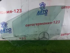 Стекло двери Mercedes C class 2018 A2057253700 W205, переднее левое