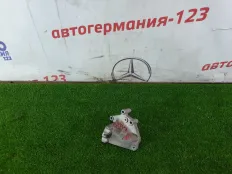 Кронштейн Mercedes V220 2016 A6510942241 W447 651.950