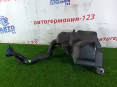 Бачок стеклоомывателя Mercedes GLA180 2014 A2468690120 X156 270.910