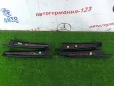 Накладка двери Mercedes E300 2009 A21269001879040 W212 272.952