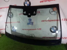 Стекло лобовое Mercedes C220 2018 A2056709300 W205 651.921