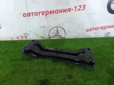 Кронштейн кпп Mercedes C220 2018 A2052401902 W205 651.921