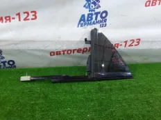 Форточка двери Mercedes CLA180 2015 A1177300418 C117 270.910, правая