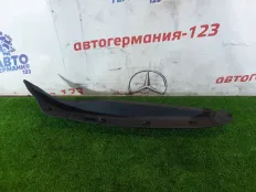 Пыльник крыла Mercedes GLA180 2014 A1568890125 X156 270.910, левый