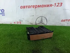 Пепельница Mercedes GL450 2006 A1646801152 X164 273.923
