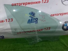 Стекло двери Mercedes C220 2018 A2057250110 W205 651.921, переднее правое