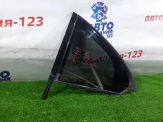 Форточка двери Mercedes C220 2018 A2057306100 W205 651.921, левая