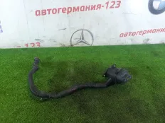 Маслозаливная горловина Mercedes GLA250 2014 A2700180900 X156 270.920