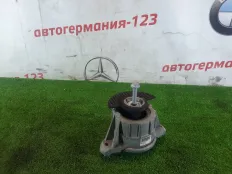 Подушка двигателя Mercedes E400h 2013 A2042404417 W212 276.952, левая