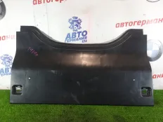 Пол багажника пластик Mercedes E400h 2013 A2186930200 W212 276.952