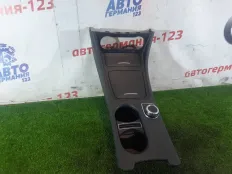 Консоль центральная Mercedes CLA180 2015 A1766809700 C117 270.910
