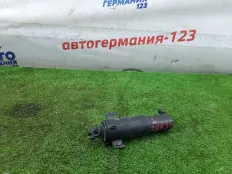 Форсунка омывателя фар BMW X5 2012 61677173851 E70 N57D30A, левая