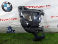 Кронштейн бампера BMW X5 2012 51127227758 E70 N57D30A, задний правый