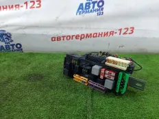 Блок предохранителей Mercedes GLK300 2008 A2049067902 X204 272.948