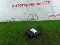 Блок управления стояночным тормозом Mercedes CLA180 2015 A2469003417 C117 270.910