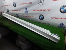 Накладка на порог Mercedes GLS300 2021 A1676985101 X167, правая