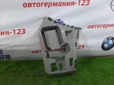 Кронштейн бампера BMW 118i 2014 51128051514 F20 N13B16A, задний правый
