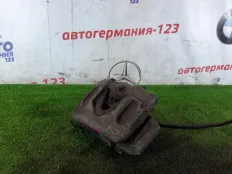 Суппорт тормозной Mercedes CLS350 2011 A2044213681 C218 276.952, передний правый