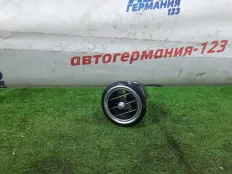 Дефлектор воздушный Mercedes E220d 2017 A2138308000 W213 654.920
