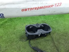 Подстаканник BMW 320D 2019 51166809803 G20 B47D20B