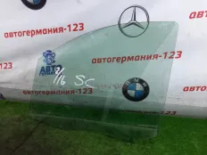 Стекло двери Mercedes V220 2017 A4477250310 W447 651.950, переднее левое