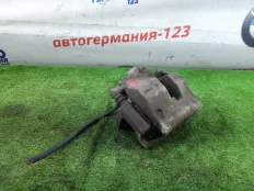 Суппорт тормозной Mercedes C200 2010 A2044212381 W204 271.860, передний левый