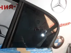 Форточка двери BMW 118d 2016 51357269561 F20 B47D20A, левая