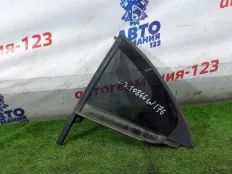 Форточка двери Mercedes A180 2016 A1767300500 W176 270.910, левая