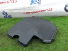 Декоративная крышка двигателя Mercedes V220 2017 A6510102667 W447 651.950