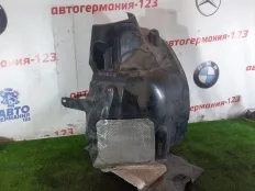 Подкрылок задняя часть Mercedes E250 2010 A2076901430 C207 271.860, передний правый