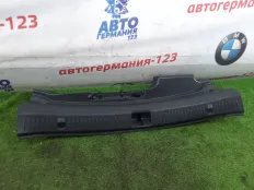 Накладка замка багажника Mercedes E220d 2017 A2136905105 W213 654.920