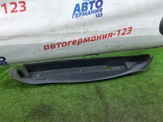 Пыльник крыла Mercedes CLS350 2011 A2188890225 C218 276.952, правый