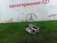 Дроссельная заслонка Mercedes C200 2010 A2661410525 W204 271.860
