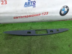 Накладка крышки багажника Mercedes E220d 2017 A2137500000 W213 654.920