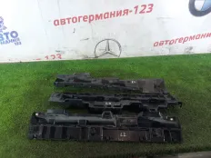 Кронштейн порога BMW 320i 2013 51777293739 F34 N20B20B, левый