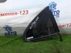 Форточка двери Mercedes C200 2015 A2057306200 W205 274.920, правая