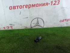 Датчик положения коленвала Mercedes C200 2013 A2769051400 W204 271.860