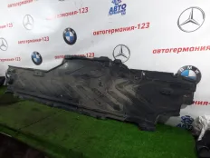 Защита антигравийная Mercedes C200 2015 A2056841900 W205 274.920, левая