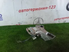 Кронштейн двигателя BMW X5 2011 22116778331 E70 N55B30A, левый