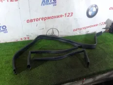 Уплотнение капота Mercedes CLS350 2011 A2186280098 C218 276.952