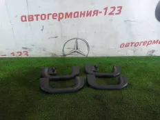 Ручка потолка Mercedes C200 2013 A2048100051 W204 271.860