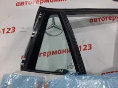 Форточка двери BMW X3 2012 51357205600 F25 N20B20A, правая