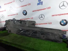 Защита антигравийная Mercedes E250 2010 A2076806300 C207 271.860, правая