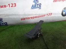 Педаль газа Mercedes C180 2014 A2223001000 W204 271.820