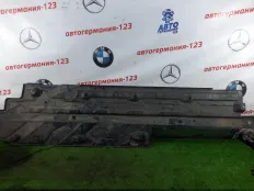Защита антигравийная Mercedes C200 2011 A2046805200 W204 271.860, левая